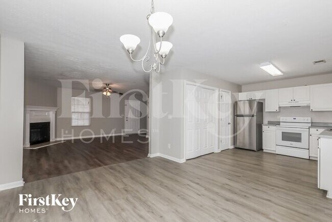 Photo - 311 Goldenrod Dr