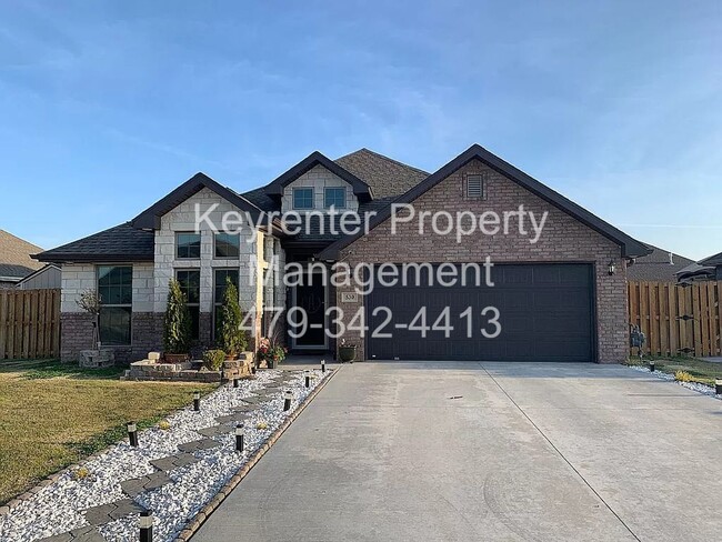 Building Photo - Beautiful Orchard Park Home!