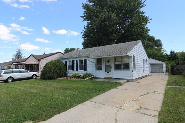 Photo - 25866 Rosenbusch Blvd