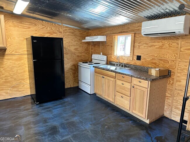 Photo - 315 Pinehill Rd