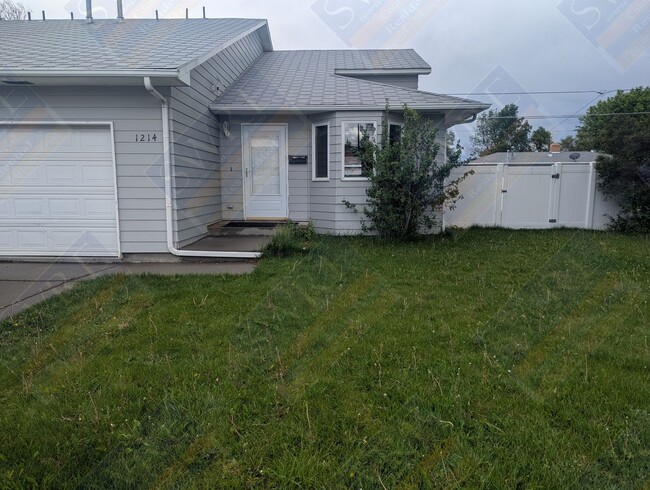 Building Photo - Coming Soon! Call our office for more information today!
