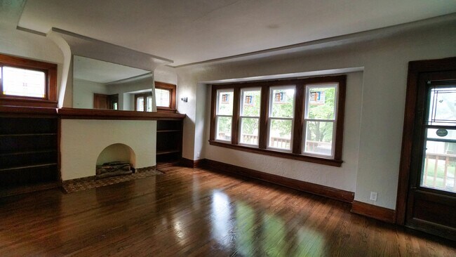 Photo - 3234 N 44th St