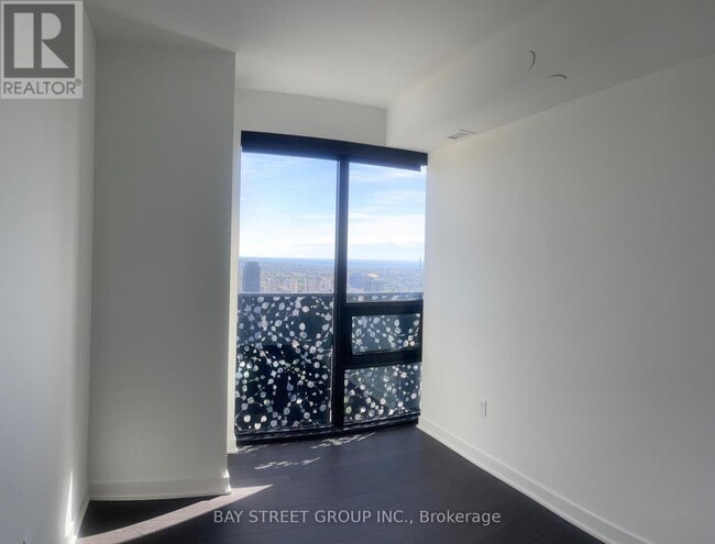 Photo - 55 Charles St E Unit 4602