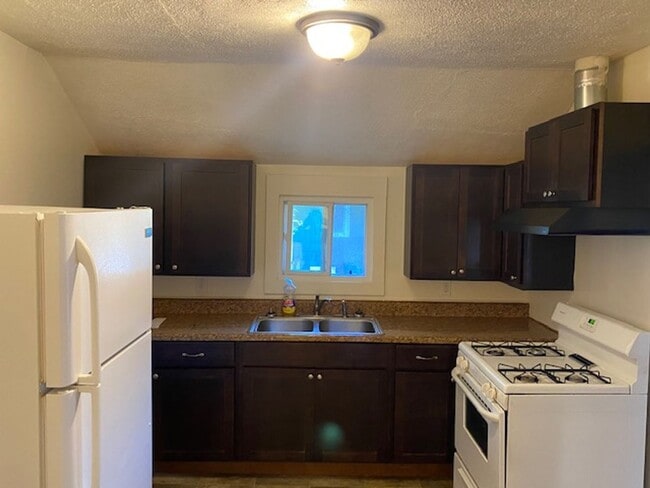 Photo - 840 Lafayette Ave SE Unit #2