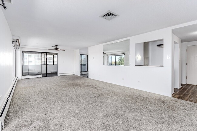 Photo - Three Bed / Two bath at the Cherry Creek P... Unidad 401