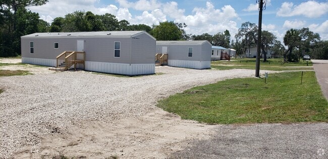 Building Photo - 17020 Meridian Blvd Rental
