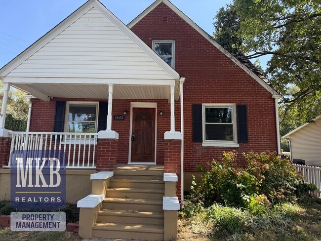 Building Photo - Beautiful Cape Cod with Greenway Access Rental
