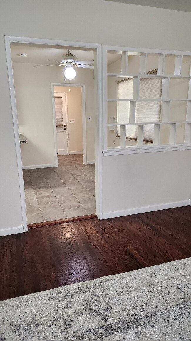 Photo - 1260 S Klein Ave