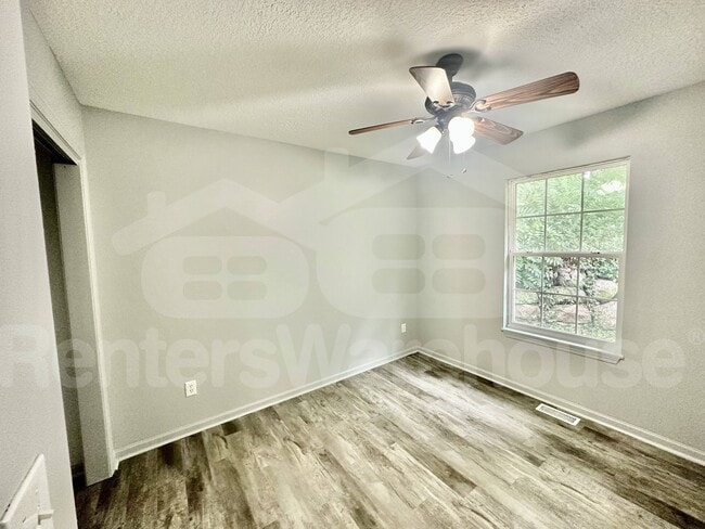 Photo - 2144 SE 6th St