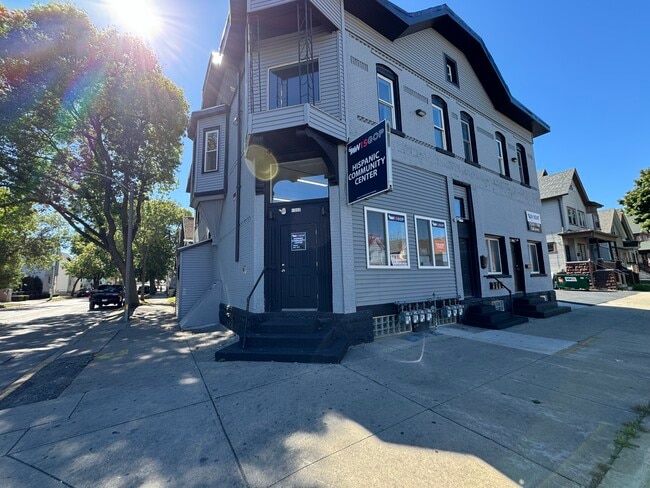 1301 W Greenfield Ave Unit D