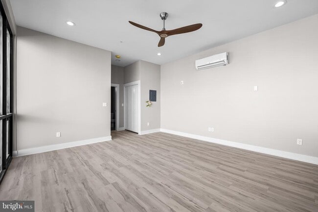 Photo - 400 S Conkling St Unit 4