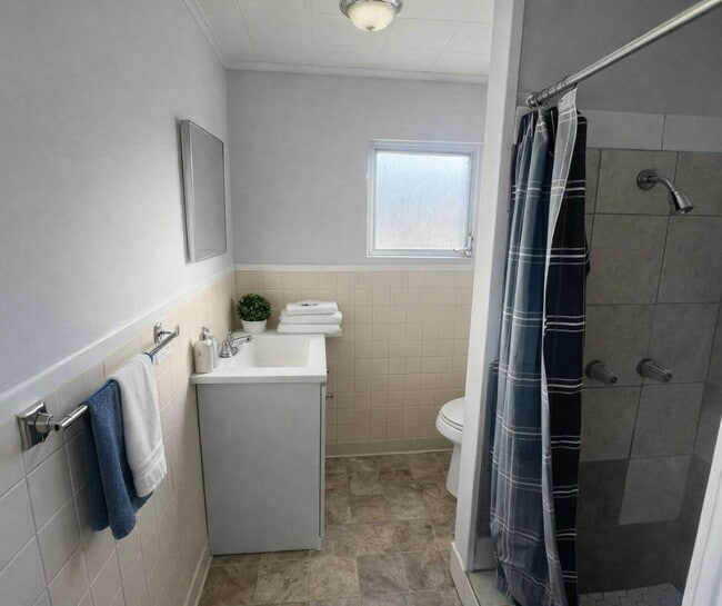 Photo - 138 Southland Ct