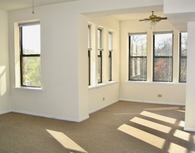 Photo - 2323 N Kedzie Blvd