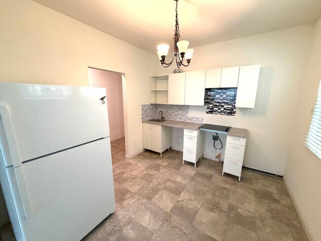 Photo - For Rent: Beautiful Home in The Hamptons Village – North Natomas  **5 Bedrooms • 3 Bathrooms • Lo...