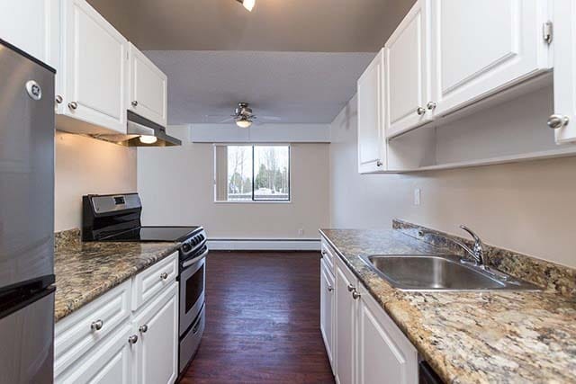 Photo - Chateau Delon Apartments