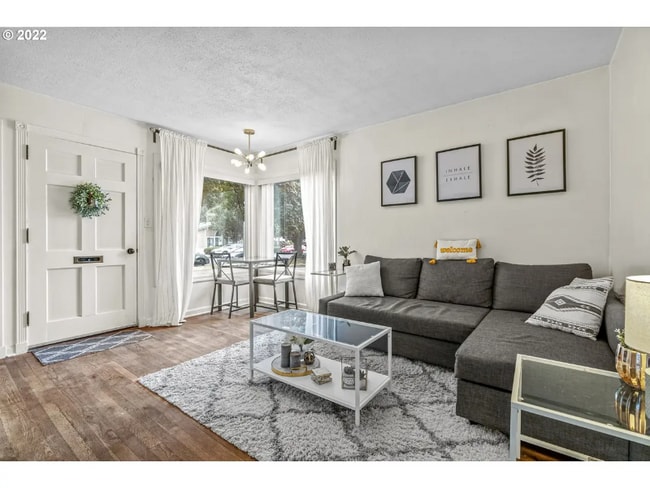 Photo - 1059 17th Ave