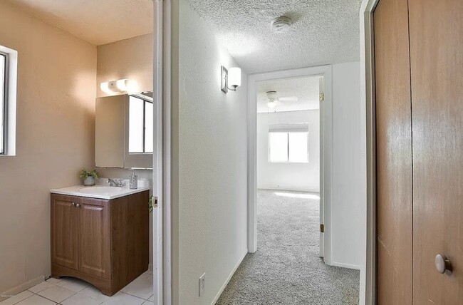 Photo - 902 E Elm St