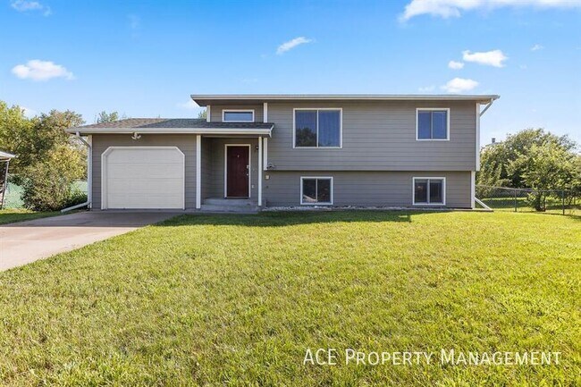 Photo - 3171 Obrien St