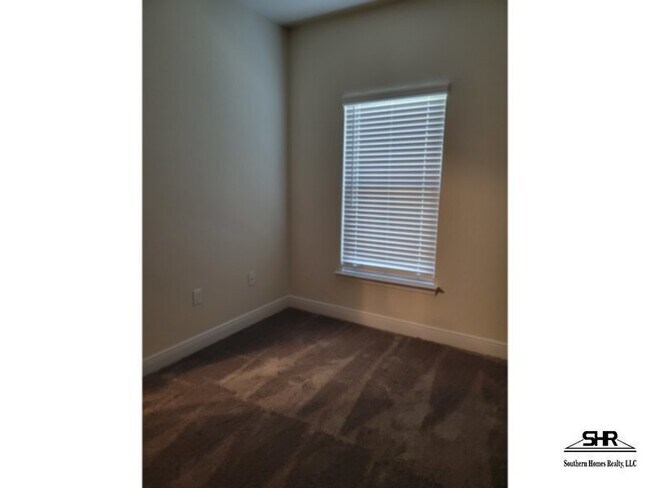 Photo - 5061 Peach Dr