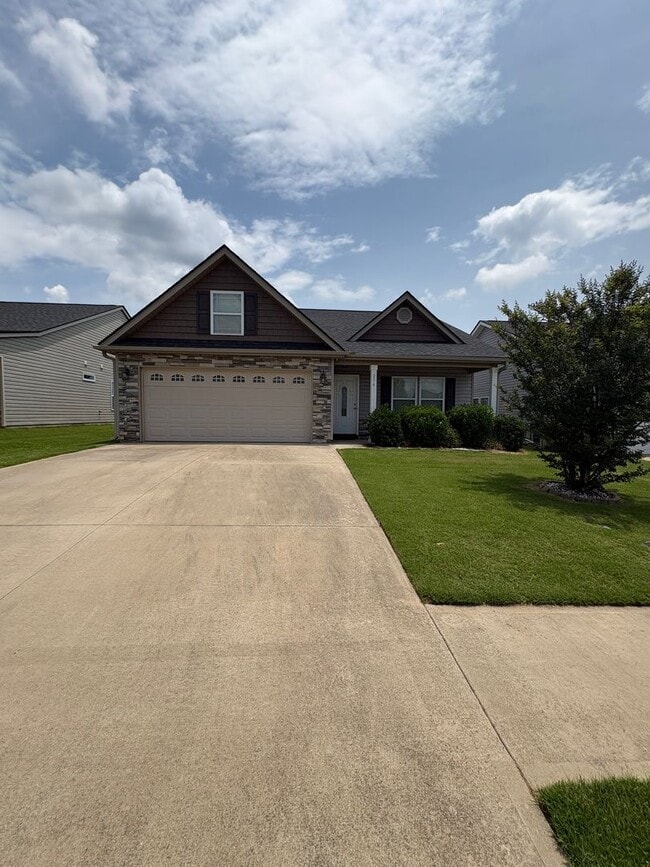 Building Photo - New Construction Home 3 Bedroom 2 Bath in Inman!!! Community Pool Open!!