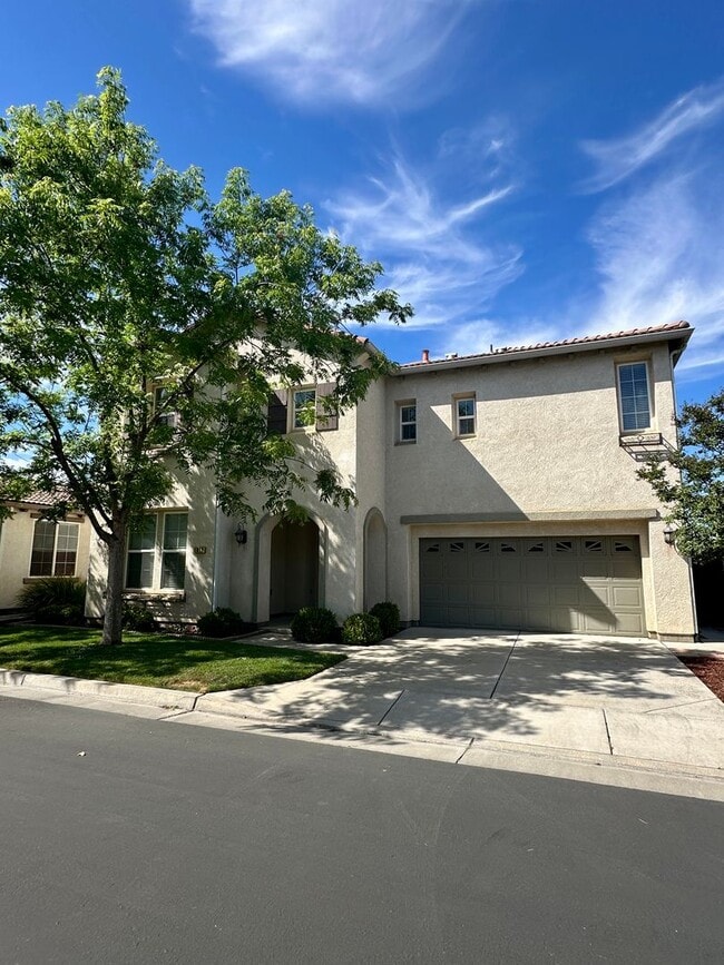 Building Photo - MOVE IN READY!! 3 BEDROOM 2 1/2 BATH HOME FOR RENT IN VILLAS AT COPPER VALLEY