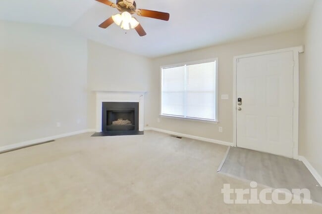 Photo - 87 Princeton Dr