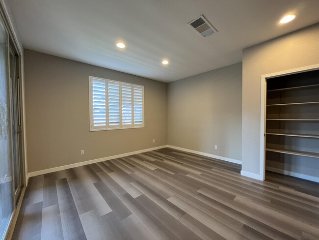 Photo - 9742 Zircon Cliff Ave