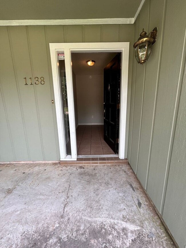 Photo - Great location near Perkins/Pecue!!