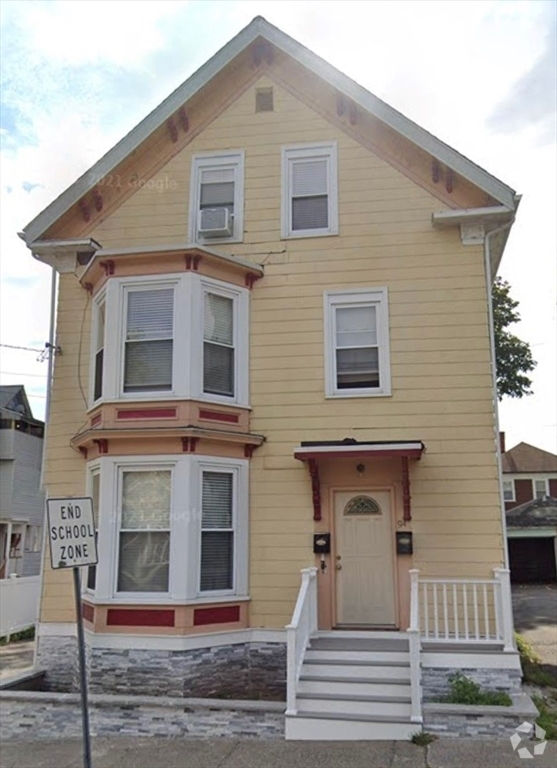 Building Photo - 94 Rockaway St Unit 1.5 Rental