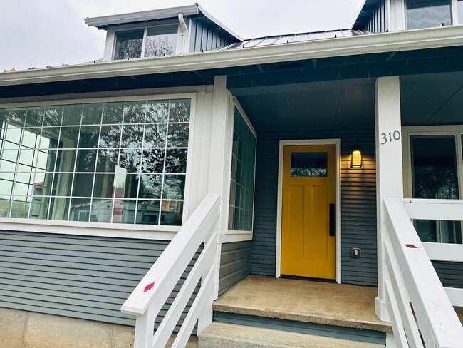 Photo - Charming Vintage Farm House