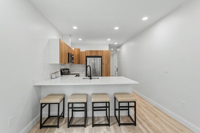73 Portland St Unit 101