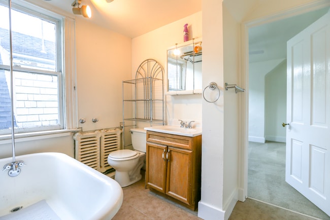 Photo - Charming 2 bed, 1 bath Condo in the heart of Denver Unit 9
