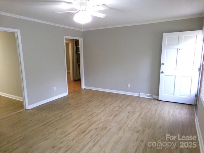 Photo - 716 Brown Ave Unit 718