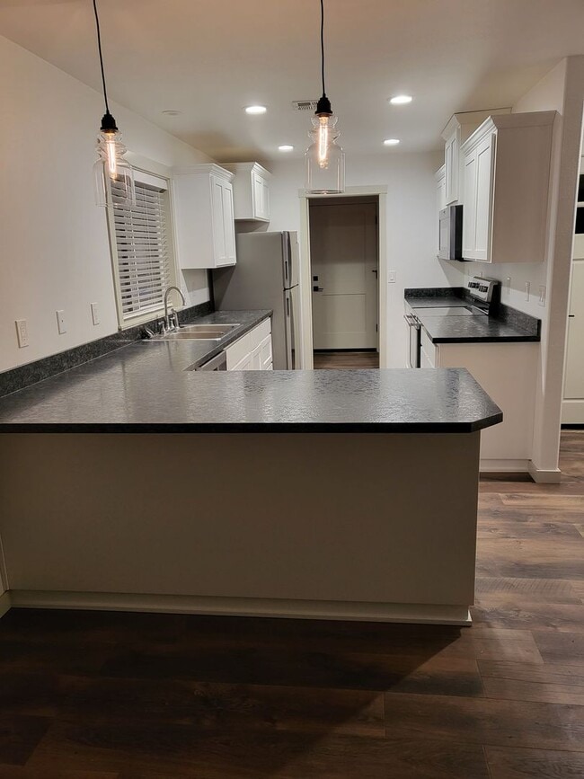 Photo - NE2234 Unit 12