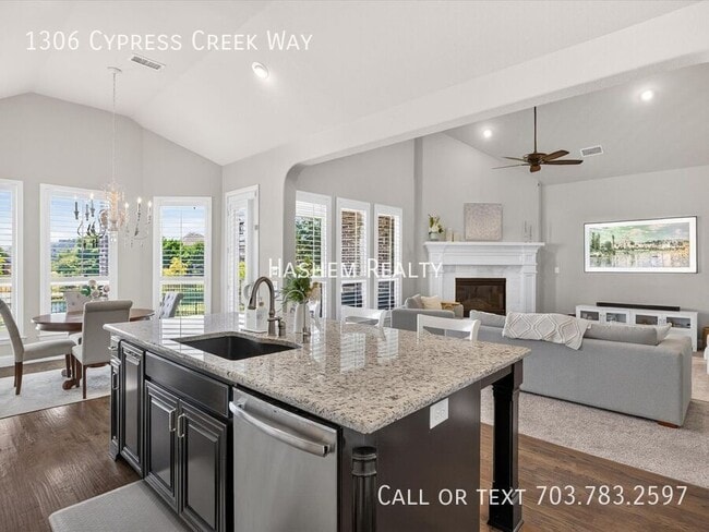 Photo - 1306 Cypress Creek Way