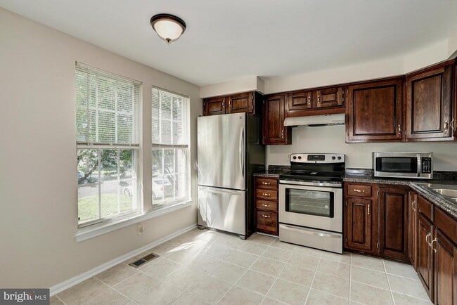 Photo - 16934 Monmouth Ct