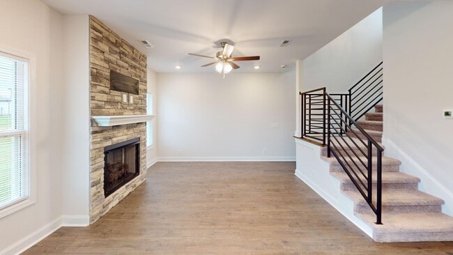 Photo - Beautifully Upgraded Home with Island Kitchen And Spacious Primary Suite