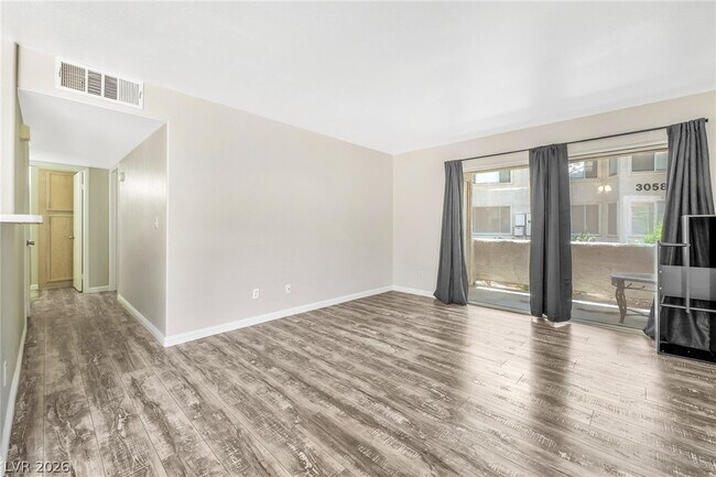 Photo - 3060 Tarpon Unit 102