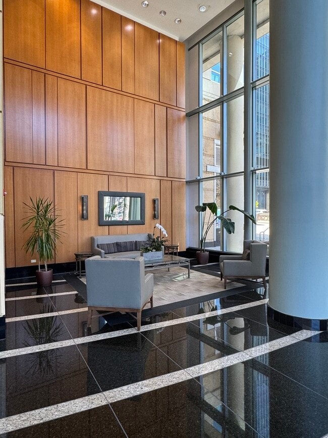 Photo - 345 N La Salle Dr Unit 801