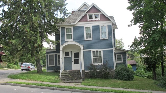 Photo - 115 Mitchell St Casa