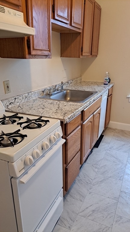 Building Photo - 1111 Blue Hill Ave Unit 9