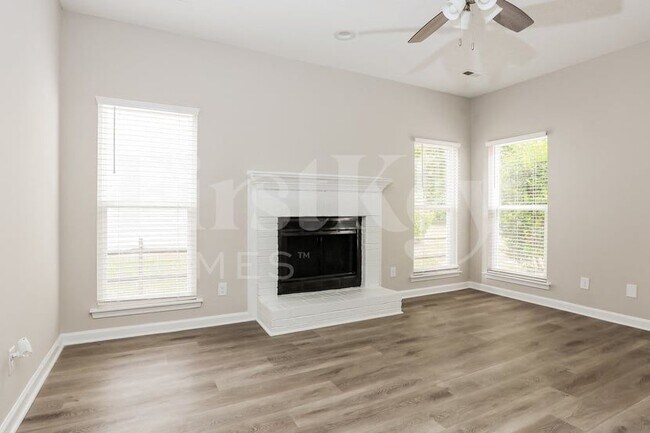 Photo - 11210 Isthmus Ct