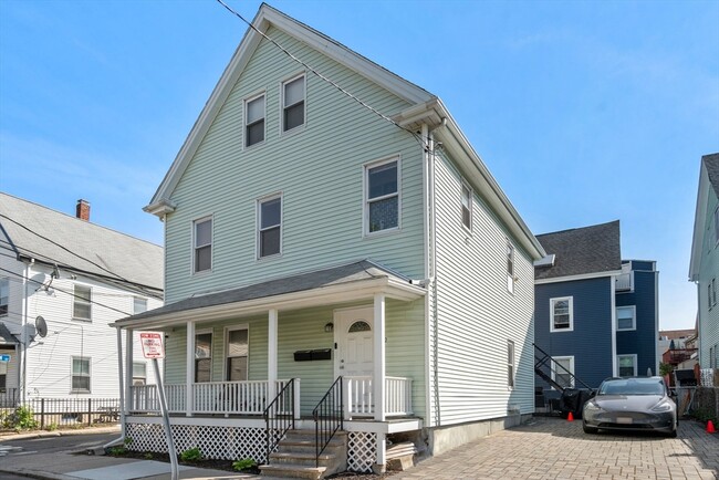 Building Photo - 32 Richardson St Unit 1 Rental