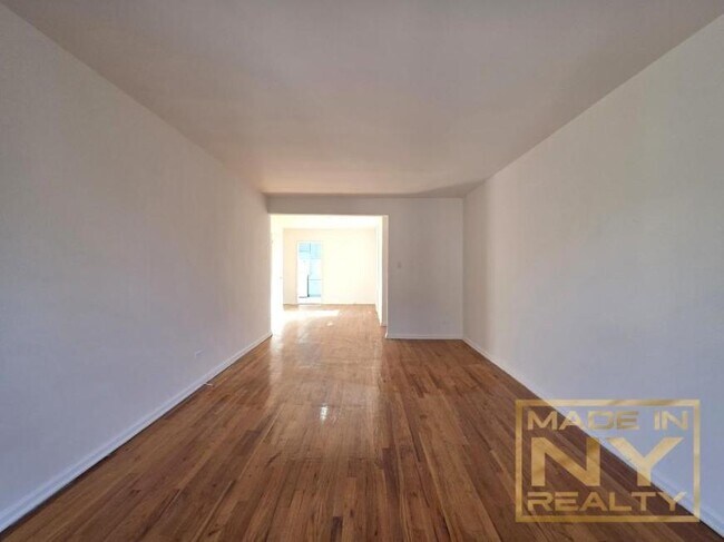 Photo - 1 bedroom in FOREST HILLS NY 11375 Unit 4H
