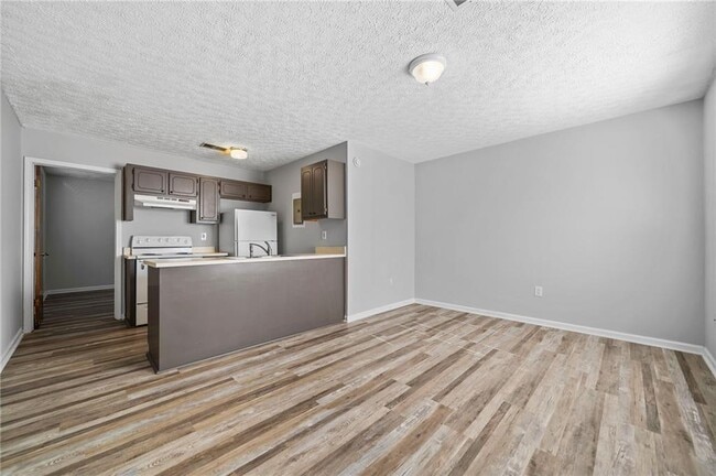 Photo - 341 W Griffin St