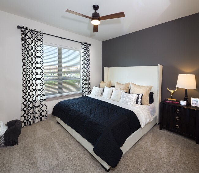 Photo - The Louis Las Colinas