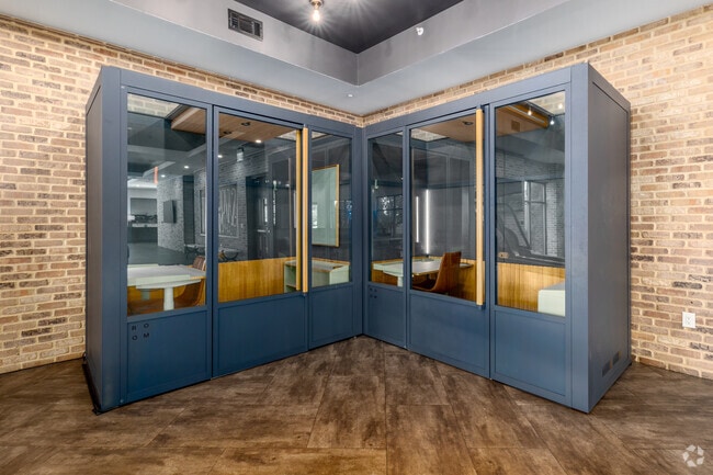 Soundproof Office Pods