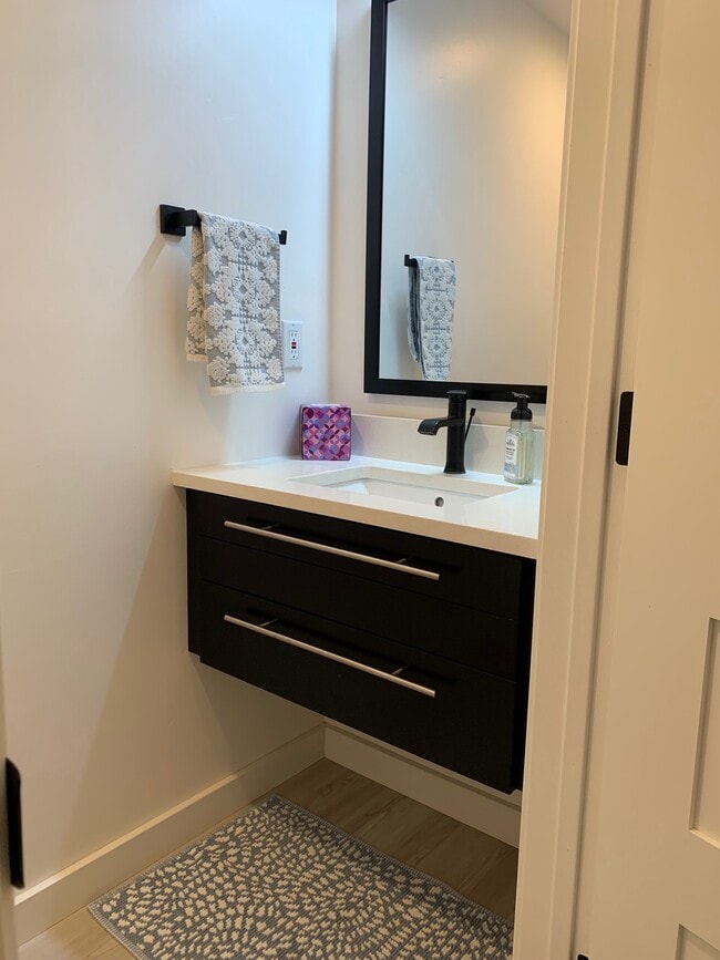 Photo - 1195 Wikiup Dr House