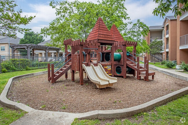 Building Photo - Cypress Creek at River Bend Apartment Homes