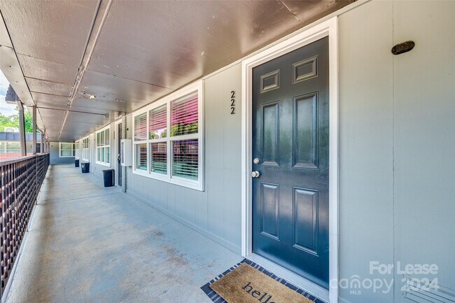 Photo - 2000 Patio Ct Unidad 222